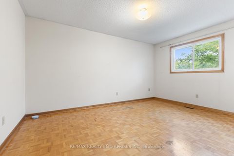 Photo 27 at 2941 Caradoc Lane, CV Clearview, Oakville