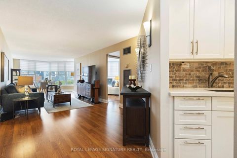 Photo 1 at 1007 - 222 The Esplanade, Waterfront Communities C8, Toronto