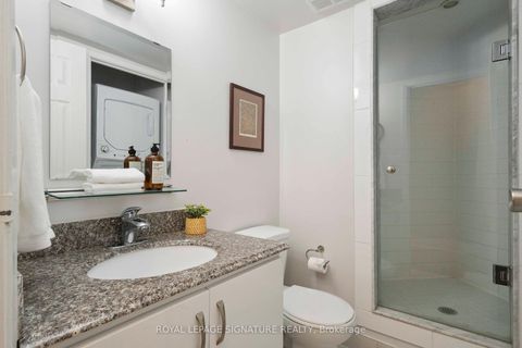 Photo 13 at 1007 - 222 The Esplanade, Waterfront Communities C8, Toronto