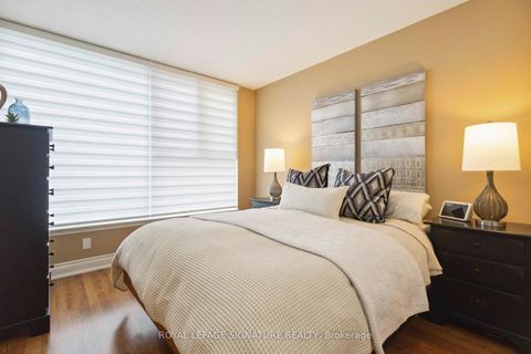 Photo 16 at 1007 - 222 The Esplanade, Waterfront Communities C8, Toronto
