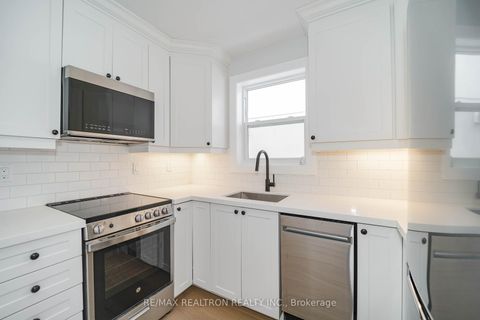 Photo 5 at 1380 Woodbine Avenue, East York, Toronto