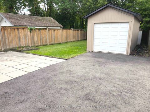 Photo 25 at 1380 Woodbine Avenue, East York, Toronto