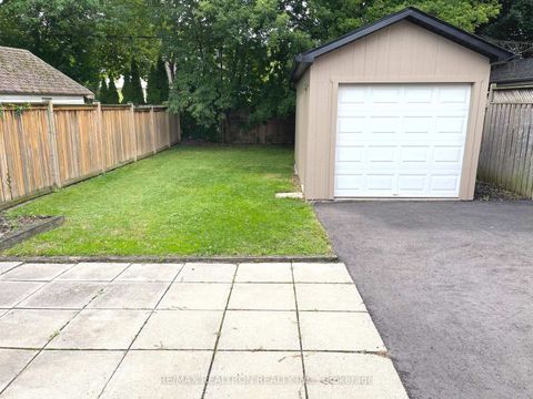Photo 26 at 1380 Woodbine Avenue, East York, Toronto