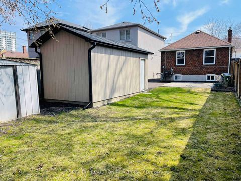 Photo 28 at 1380 Woodbine Avenue, East York, Toronto