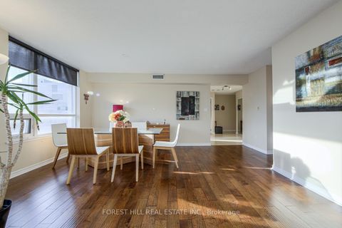 Photo 9 at 1606 - 801 Bay Street, Bay Street Corridor, Toronto