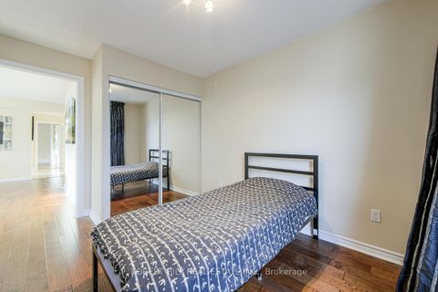 Photo 19 at 1606 - 801 Bay Street, Bay Street Corridor, Toronto