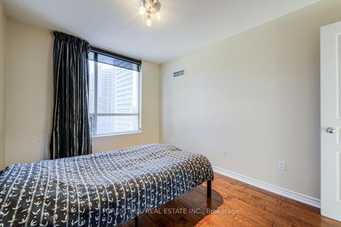 Photo 20 at 1606 - 801 Bay Street, Bay Street Corridor, Toronto