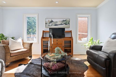 Photo 8 at 19 Grand Forest Drive, Bayshore, Barrie