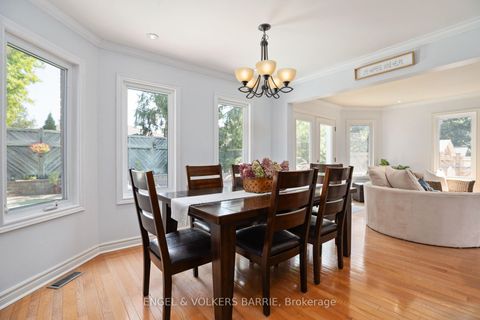 Photo 14 at 19 Grand Forest Drive, Bayshore, Barrie