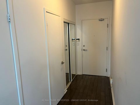 Photo 1 at 907 - 120 Dallimore Circle, Don Mills, Toronto