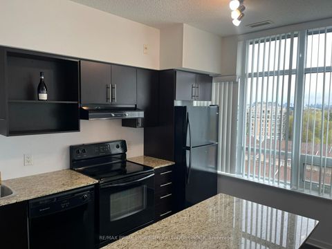 Photo 5 at 907 - 120 Dallimore Circle, Don Mills, Toronto