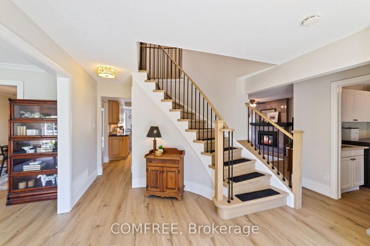 Photo 4 at 2131 Upland Drive, Headon, Burlington