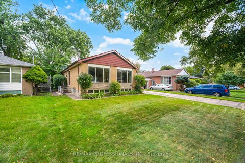 Photo 1 at 23 Cotman Crescent, West Deane, Toronto