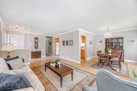 Photo 9 at 23 Cotman Crescent, West Deane, Toronto