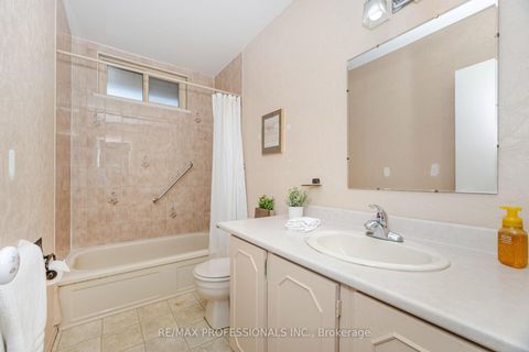 Photo 18 at 23 Cotman Crescent, West Deane, Toronto