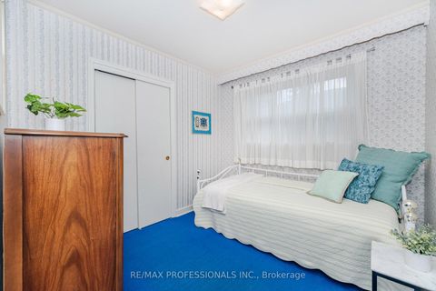 Photo 22 at 23 Cotman Crescent, West Deane, Toronto