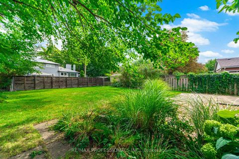Photo 32 at 23 Cotman Crescent, West Deane, Toronto