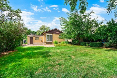 Photo 35 at 23 Cotman Crescent, West Deane, Toronto