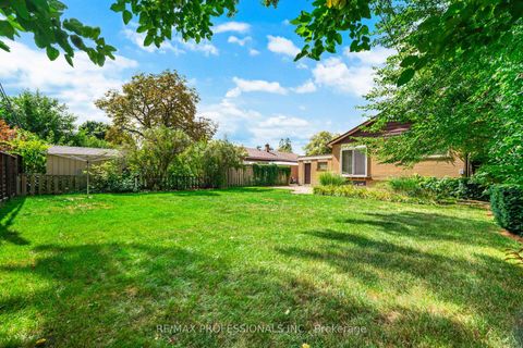 Photo 36 at 23 Cotman Crescent, West Deane, Toronto