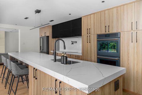 Photo 15 at 21 McCutcheon Avenue, Nobleton, King