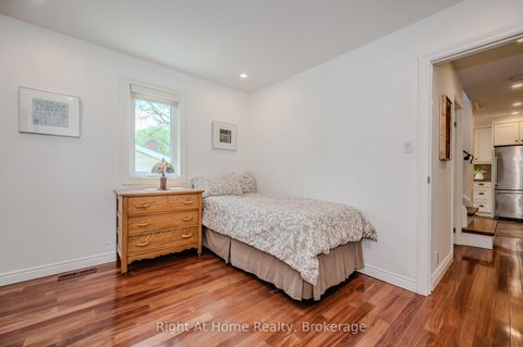 Photo 10 at 76 Brock Street W, CO Central, Oakville
