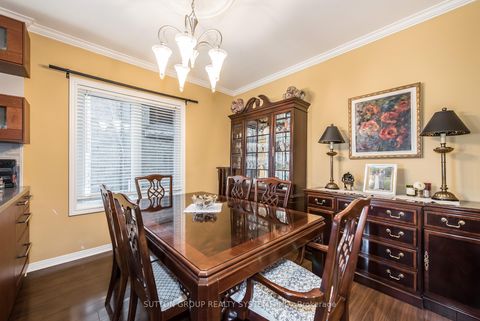 Photo 3 at 574 Perth Avenue, Pellam Park, Toronto