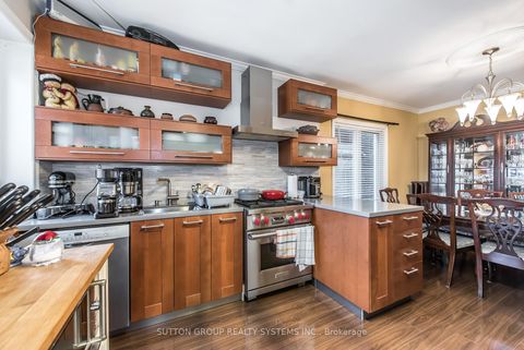 Photo 6 at 574 Perth Avenue, Pellam Park, Toronto