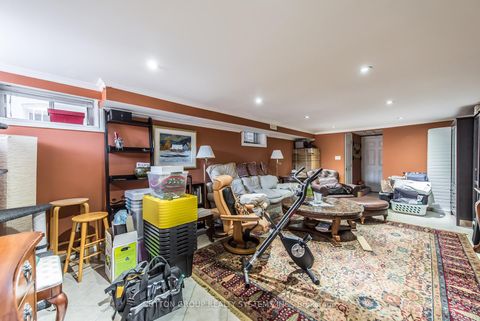Photo 13 at 574 Perth Avenue, Pellam Park, Toronto