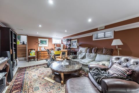 Photo 14 at 574 Perth Avenue, Pellam Park, Toronto