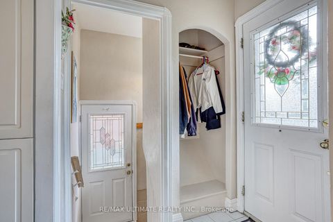 Photo 3 at 30 joanith Drive, Parkview, Toronto