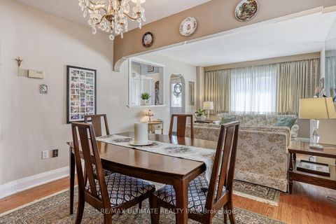 Photo 8 at 30 joanith Drive, Parkview, Toronto