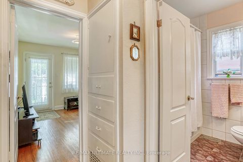 Photo 12 at 30 joanith Drive, Parkview, Toronto