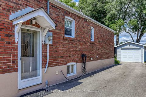 Photo 33 at 30 joanith Drive, Parkview, Toronto