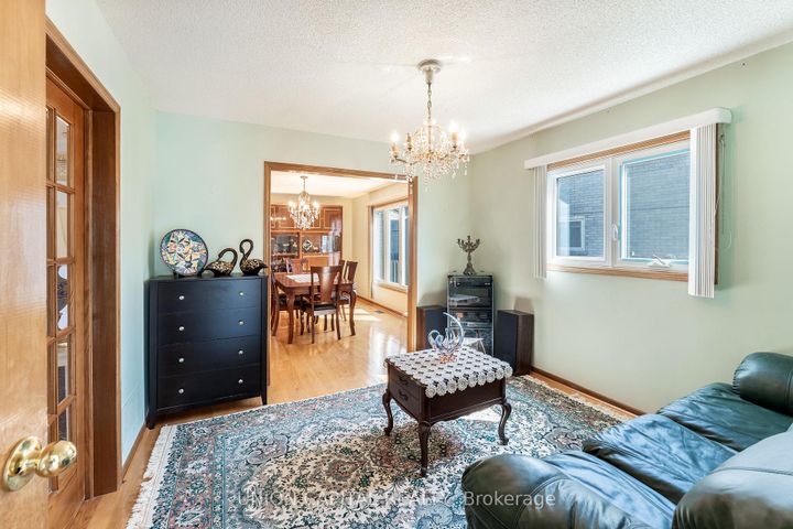 Photo 7 at 14 Rodwell Court, Fletcher's Creek South, Brampton
