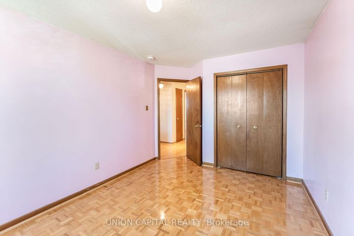 Photo 20 at 14 Rodwell Court, Fletcher's Creek South, Brampton