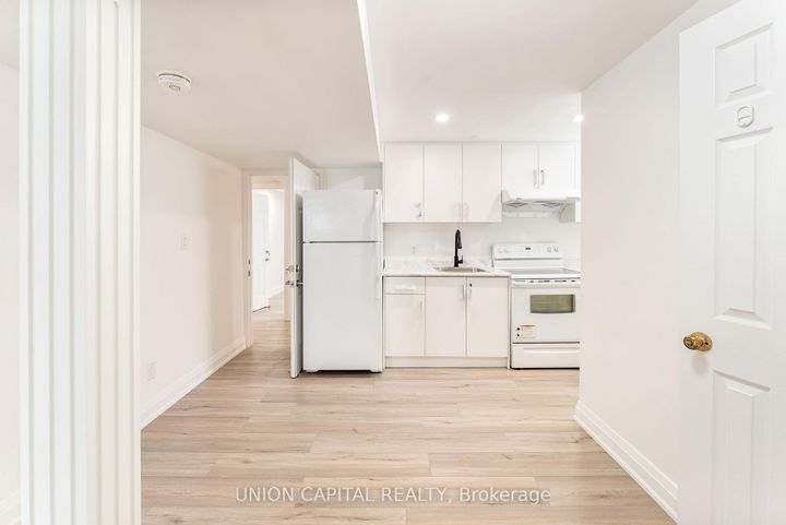 Photo 30 at 14 Rodwell Court, Fletcher's Creek South, Brampton
