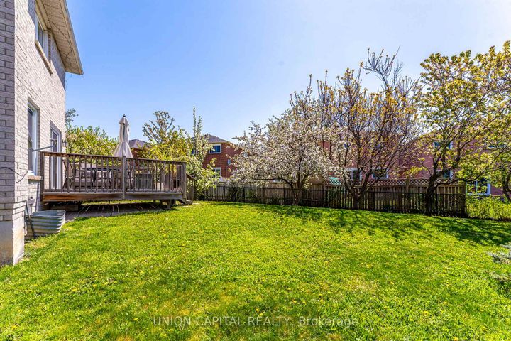 Photo 39 at 14 Rodwell Court, Fletcher's Creek South, Brampton