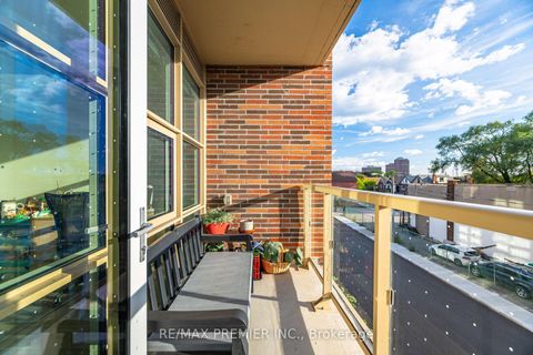 Photo 11 at 311 - 1787 St. Clair Avenue W, Pellam Park, Toronto
