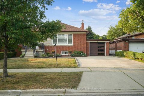 Photo 1 at 65 Exbury Road, CFB, Toronto