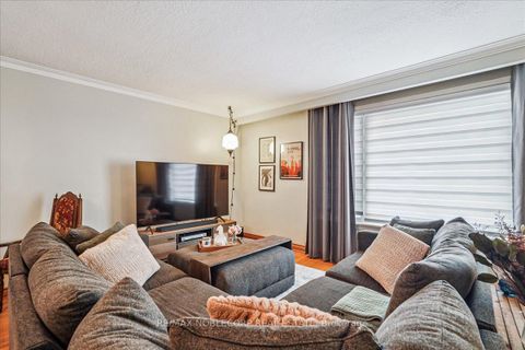 Photo 10 at 65 Exbury Road, CFB, Toronto
