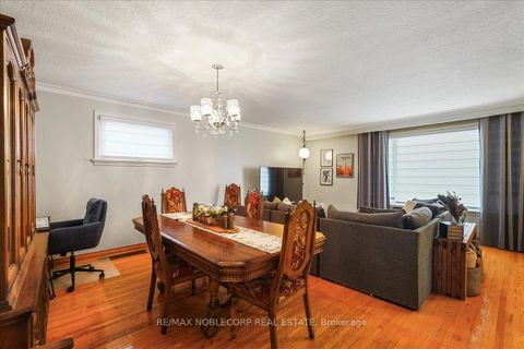 Photo 12 at 65 Exbury Road, CFB, Toronto