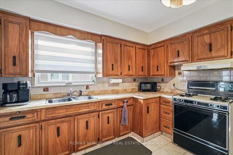 Photo 16 at 65 Exbury Road, CFB, Toronto