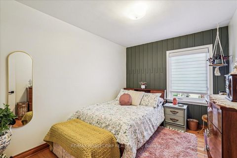 Photo 18 at 65 Exbury Road, CFB, Toronto
