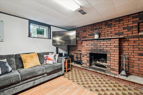 Photo 36 at 65 Exbury Road, CFB, Toronto