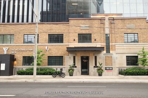 Photo 2 at 801 - 505 Richmond Street W, Waterfront Communities C1, Toronto