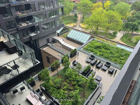 Photo 5 at 801 - 505 Richmond Street W, Waterfront Communities C1, Toronto