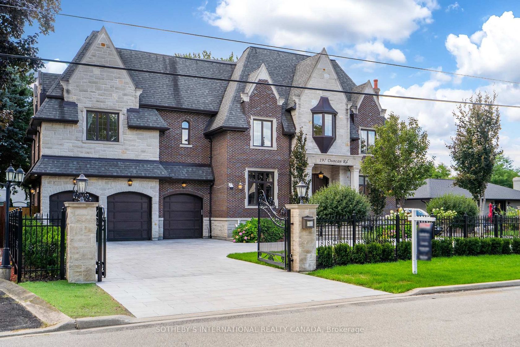 197 duncan Road, Langstaff, Richmond Hill photo number 2 197 duncan Road, Langstaff, Richmond Hill photo number 2