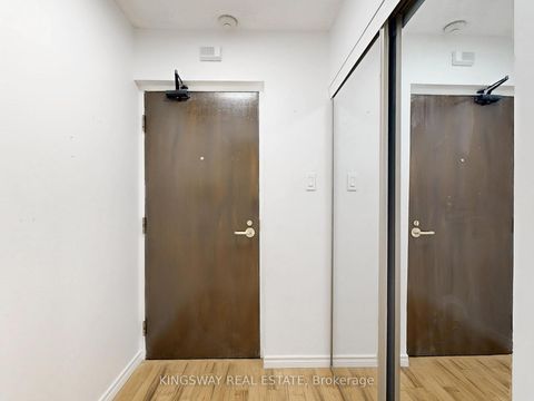 Photo 2 at 506 - 88 Charles Street E, Yonge Corridor, Toronto