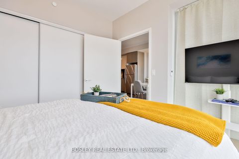 Photo 20 at 612 - 859 The Queensway, Queensway, Toronto