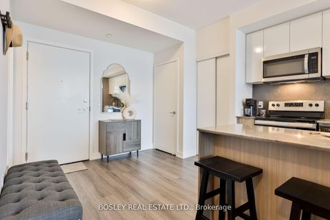 Photo 21 at 612 - 859 The Queensway, Queensway, Toronto